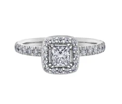 BAGUE EN OR BLANC SERTIE DE DIAMANTS