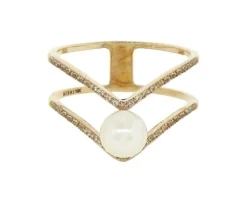BAGUE EN OR 10K SERTIE DpiUNE PERLE DpiEAU DOUCE ET DE CUBIQUES ZIRCONIAS