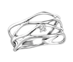 BAGUE EN OR 10K SERTIE DpiUN DIAMANT CANADIEN