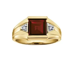 BAGUE EN OR SERTIE DpiUN GRENAT ET DE DIAMANTS
