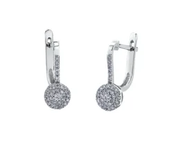 BOUCLES EN OR BLANC SERTIES DE DIAMANTS CANADIENS ET DE DIAMANTS