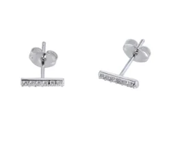 DÉLICATES BOUCLES STYLE BAR EN ARGENT RHODIÉ SERTIES DE CUBIQUES ZIRCONIAS