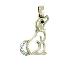 PENDENTIF CHIEN AJOURÉ EN OR SERTI DE CUBIQUES ZIRCONIAS
