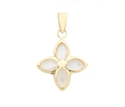 PENDENTIF TRÈFLE EN OR JAUNE SERTI DE NACRE DE PERLE